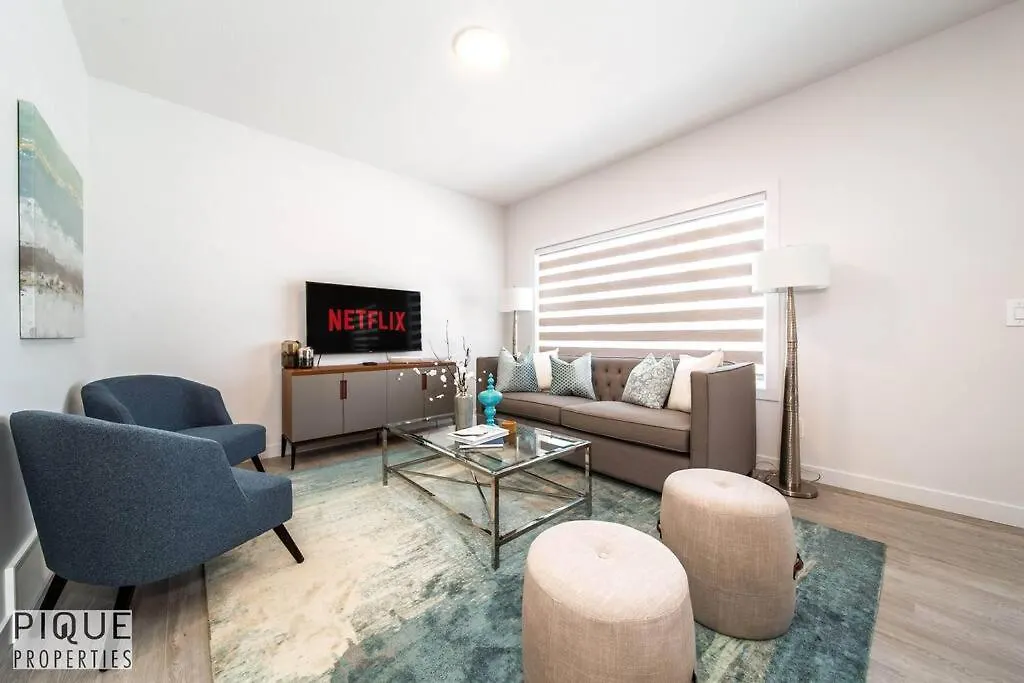 *New*Chic Modern Home*King Bed*Foosball*Sleeps 8! Edmonton